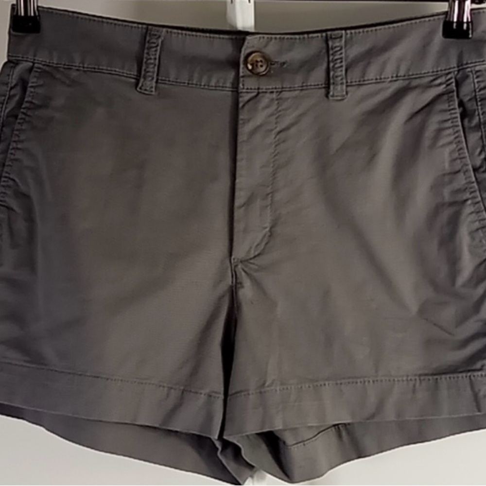 Old Navy Women’s Flat-Front Gray Shorts